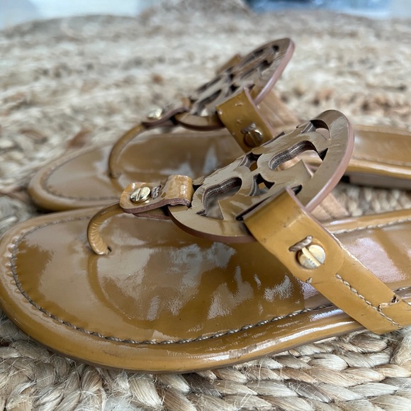 Like new Tory Burch Miller Patent Leather Nude Sandals size 7.5 - Picture 3 of 12